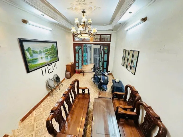 Nhà Quan Nhân, Thanh Xuân 55M x 4T SẠCH SẼ, NGÕ NÔNG giá 17 triệu chứng
