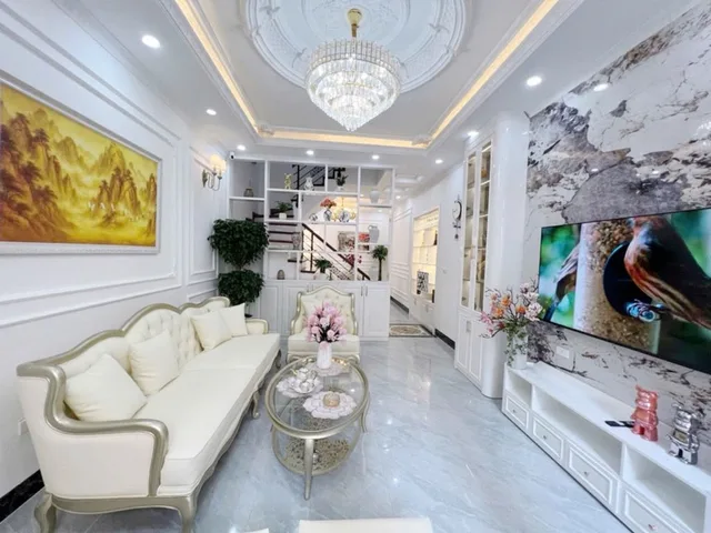 SIÊU PHẨM THỊNH QUANG, Ô TÔ ĐỖ, NỘI THẤT ĐẸP, GẦN PHỐ