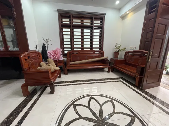BÁN NHÀ ĐÌNH BẢNG- TỪ SƠN- OTO ĐỖ CỬA- 10M RA OTO TRÁNH- TIỆN ÍCH NGẬP TRÀN AN SINH ĐỈNH
