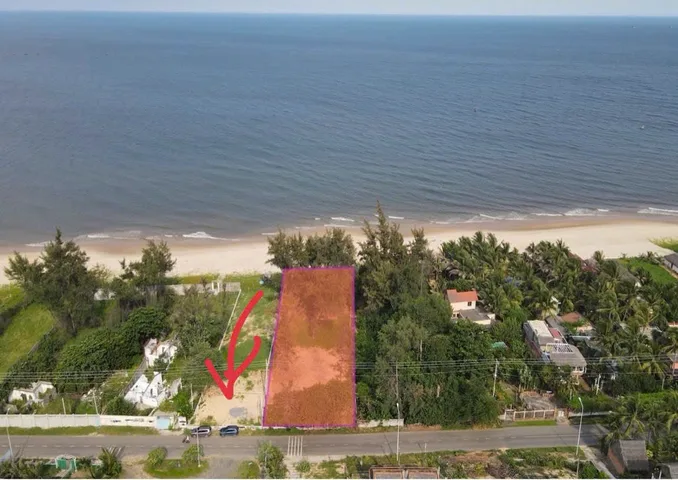 Bán 1100m2 có 200m2 đất ở, giáp biển Tiến Thành, Phan Thiết. Giá 24 tỷ lvcc 0982482666