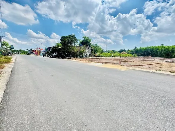 BÁN LÔ ĐẤT MẶT TIỀN ĐƯỜNG 10M XUÂN PHÚ, QUẾ SƠN