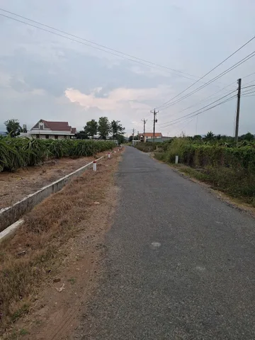 Bán đất vườn có thổ cư gần núi Tà Cú xã Hàm Minh