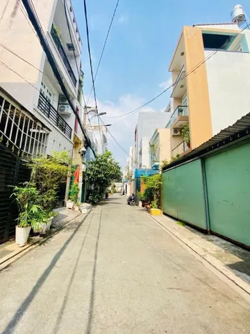 NHÀ BỜ BAO TÂN THẮNG TÂN PHÚ - 64M² - 4 TẦNG BTCT - HẺM NHỰA 6M - SÁT AEON MALL TÂN PHÚ - CHỈ 8 TỶ 9 THƯƠNG LƯỢNG