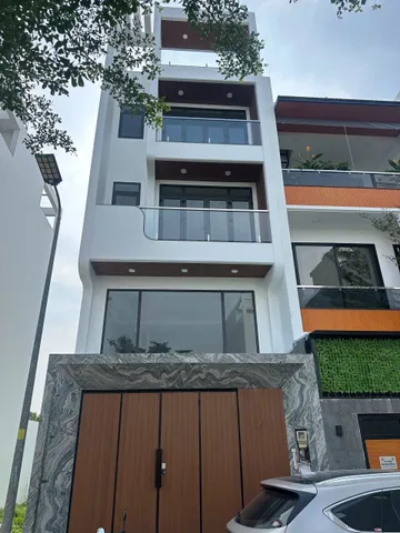 Dòng tiền ổn định 28tr/tháng, Tạ Quang Bửu, P6, Quận 8, DT 80m2, Giá 3ty800tr sổ hồng riêng