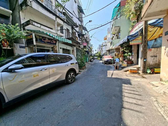 TÒA NHÀ CHDV – GÀ ĐẺ TRỨNG VÀNG – LÝ THƯỜNG KIỆT – TÂN BÌNH – 33 PHÒNG – DÒNG TIỀN 130TR/THÁNG – CHỈ 23.7 TỶ