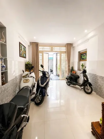 HXH LẠC LONG QUÂN – NHÀ ĐẸP 4 TẦNG – BẢY HIỀN – CHỈ 9.3 TỶ