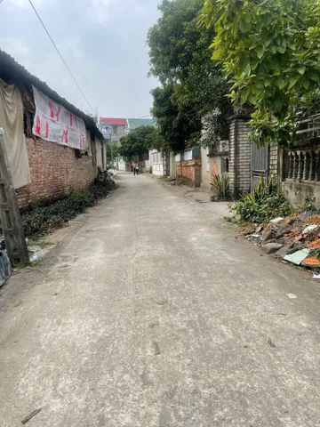 🔥 CẦN BÁN LÔ GÓC 102m² TẠI ĐẠI ĐỒNG – Văn Lâm 🔥

📍 Vị trí đẹp, ngay gần cảng cạn, giáp đường 385 giao thông cực kỳ thuận tiện.
🚗 Đường thông thoáng rộng thênh thang, 2 ô tô tránh nhau thoải mái.
🏡 Lô góc vuông vắn, thoáng 2 mặt tiền, phù hợp xây ở, đầ