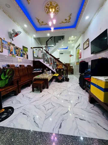 Nhà 2/ đường Thới Hoà sát Chợ và KCN Vĩnh Lộc A .