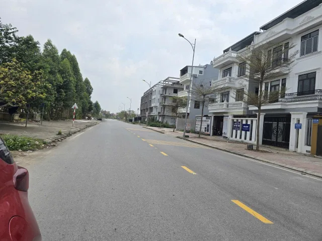 Bán đất đông phong yên phong mặt đường 286. Diện tích 90m mặt tiền 5m hướng đông bắc. Kinh doanh tốt. Xã tam đa tỉnh bắc ninh