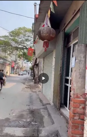 Nhà mới xây, ở ngay