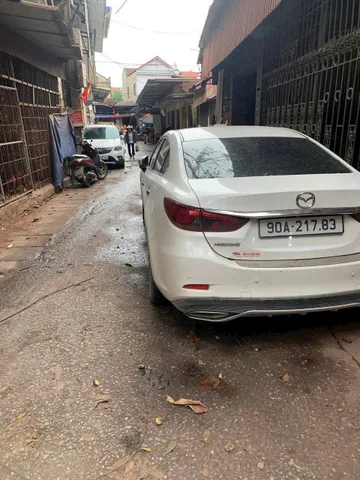BÁN ĐẤT LÀN HAI CHỢ MAI ĐỘNG – TỪ SƠN – SÁT TASSECO 
Ngay sau chợ Mai Động – vị trí đẹp, tiện ích đầy đủ
 Diện tích 79m²
 Mặt tiền = hậu 5.3m vuông vắn cực đẹp