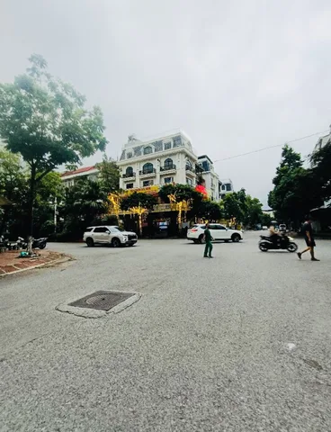 Bán Nhà Liền Kề _ 83m²_ 20.9 Tỷ _ Khu Đô Thị Văn Khê _ Hà Đông
