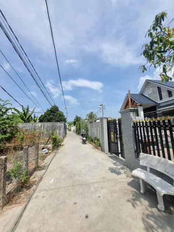 Bán nền đẹp 5.8m (nở hậu 7.5) x 33m ngay thị trấn chợ Cần Đước, Long An, Chỉ 8.5 tr/ m2 Tl, Gọi ngay
