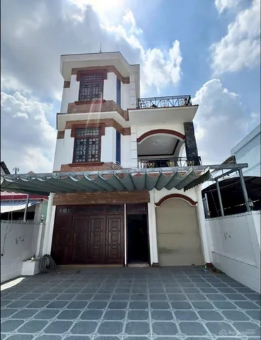🔥 CHO THUÊ BIỆT THỰ MẶT TIỀN NGUYỄN THỊ ĐỊNH QUẬN 2 Đường 30m nhà ngang 9m dtsd 500m2