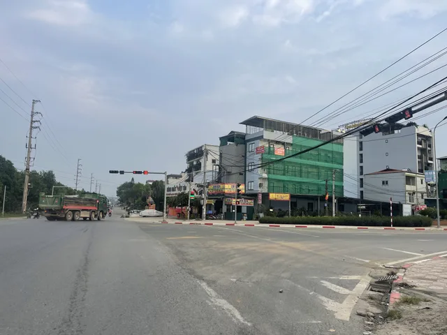 Hàng F0,100m full thổ cư,view Sân Bóng vĩnh viễn,sát Tomodachi Làng Mít,gần CNC Hòa Lạc