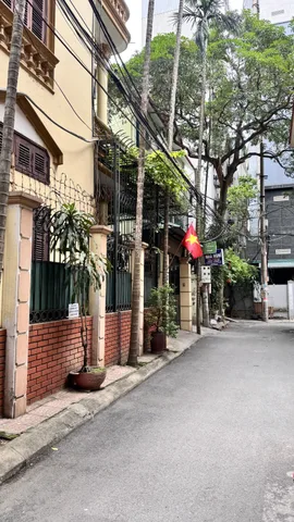 Phân lô Hoàng Quốc Việt 50m 5 tầng ô tô vào nhà 13 tỷ.