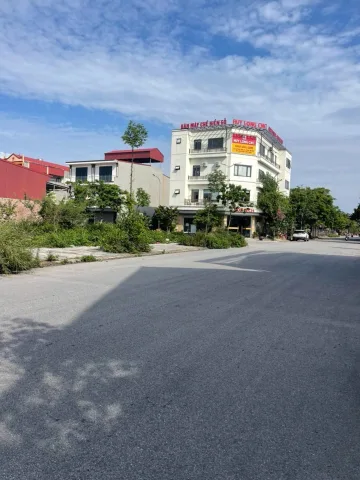 Bán nhà 3 tầng lô góc Từ Sơn Bắc Ninh - Khu đấu giá phân lô mặt tiền rộng