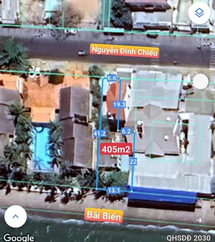 Nhà giáp biển Hàm Tiến, khu trung tâm. Diện tích 400m2 có 200m2 đất ở. Giá 17tỷ lvcc 0982482666