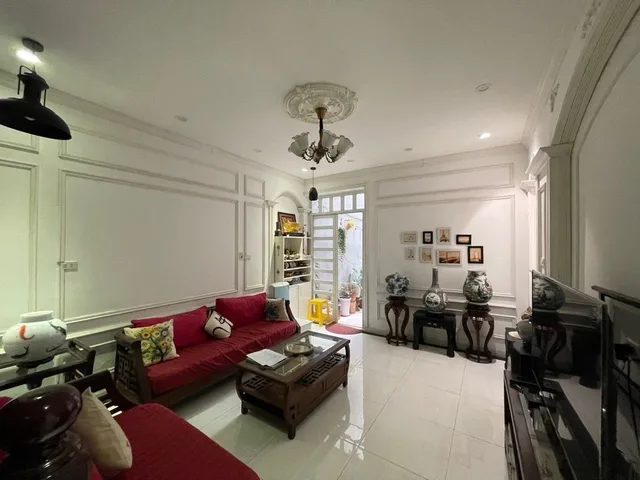 "không quy hoạch" - Thái Hà - ô tô đỗ cửa - 4 ngủ có sân để xe - 60m2-15,2 tỷ