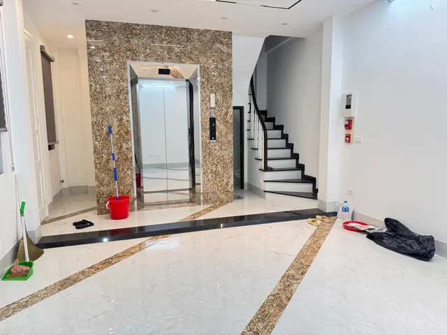 🔥 NHỈNH 15 TỶ - KHÚC THỪA DỤ - CẦU GIẤY  - 7 TẦNG - THANG MÁY - Ô TÔ ĐỖ CỬA – 45M