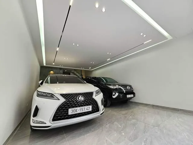 Phân lô Trần Đại Nghĩa, Hai Bà Trưng, 6 tầng thang máy, ô tô vào nhà, 20.5 tỷ