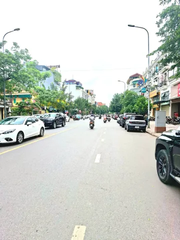 # HIẾM  OTO VÀO NHÀ  VÀI BƯƠC RA PHỐ   NGÔ XUÂN QUẢNG .NGÕ  Ô TÔ THÔNG