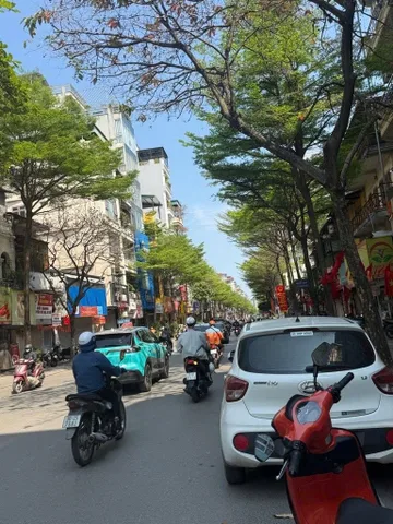 TUYỆT PHẨM MẶT PHỐ LA THÀNH - DÒNG TIỀN ĐỈNH CAO - BIỂU TƯỢNG THÀNH ĐẠT VÀ AN TOÀN TÀI SẢN BỀN VỮNG