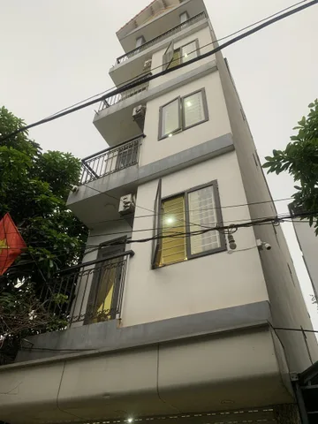 Bán nhà 50m² full thổ cư ngang 5m giá 23 tỷ tại Phường Long Biên - 30m ra chân cầu Vĩnh Tuy, 150m ra AEON LB, vành đai 2 đi các tỉnh miền Bắc dễ dàng