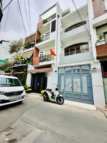 ĐƯỜNG XE HƠI 7M THÔNG - NHÀ ĐÚC 3 TẦNG BTCT - SÁT ĐẦM SEN -