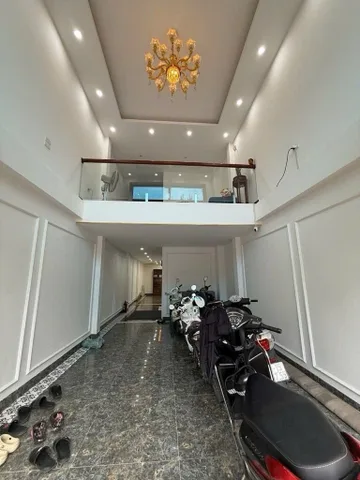 Bán nhà Phan Đình Giót – Giá 27.2 tỷ – DT 70m² x 7 tầng – gần ô tô tránh – thang máy – kinh doanh cực tốt