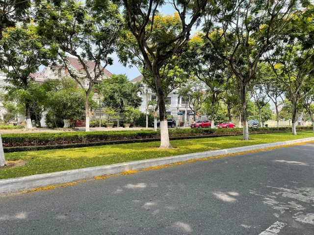 Đất 100m2 View Khán Đài Ph.áo H.oa Đà Nẵng - Sát Sông Hàn