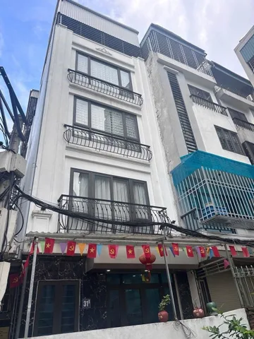 🏡 Bán Nhà Mễ Trì Hạ Nam Từ Liêm 30m² x 5 Tầng – Nhà Mới Full Nội Thất Tiền Tỷ – Vài Bước Ra Phố – Giá 8.5 Tỷ – LH 0982318676