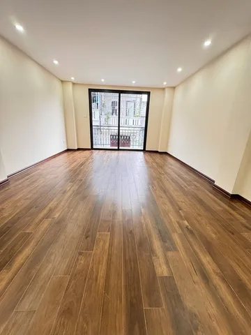 Bán Nhà Trường Chinh. Đống Đa. Thang Máy. Lô Góc. Ô Tô. DT 50m2. MT 4.4m. Giá 20.4 Tỷ.