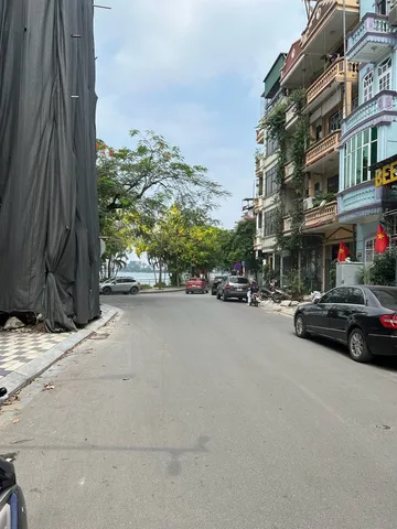 Bán Nhà Lạc Long Quân. Tây Hồ. Thang Máy. Ô Tô. Vỉa Hè. DT 80m2. MT 6.6m. Giá 74.5 Tỷ.