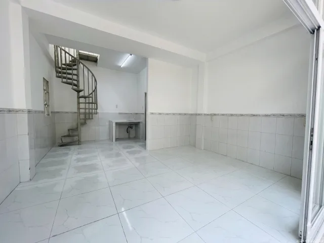 [H2327] Nhà phố 3 tầng hẻm xe hơi thông, view sông lộng gió