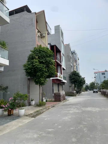 EM CẦN BÁN ĐẤT TRUNG TÂM TP BN