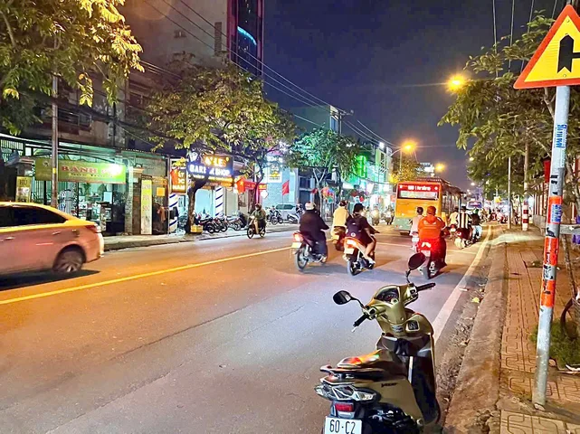 Nhà Mặt Tiền đường Võ Văn Ngân phường Bình Thọ Thủ Đức, thu nhập 90 triệu/tháng