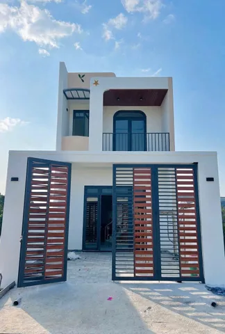 🏡 NHÀ LẦU – 5x21m sổ riêng full thổ - HL7✨