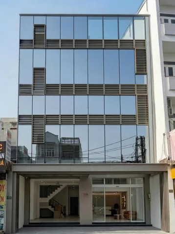 Bán nhà 1 trệt 3 lầu, 2 mặt tiền đường Phạm Văn Thuận, phường Tam Hiệp Tp Đồng Nai