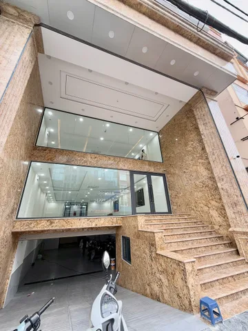 Cho Thuê Tòa Nhà Mặt Phố Nguyễn Khánh Toàn 235M² 8 Tầng - Thang Máy - Kinh Doanh Đỉnh - Giá Thuê Linh Hoạt