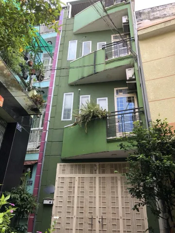 Chú Tần bán nhà về quê gấp gần MT Thích Quảng Đức, P.5, Q. Phú Nhuận – 47.7m2 giá 2tỷ980r. Sổ chủ giữ.