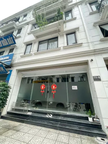 Cho thuê nhà Nguyên căn 90m2 5 tầng mtien 6m trung tâm Trâu Quỳ, Gia Lâm đường 11m