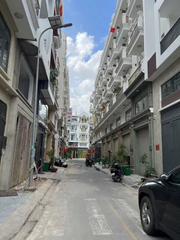 BÁN NHÀ MỚI ─ KHU PHÂN LÔ ĐS6 ─ GẦN CHỢ BÌNH THÀNH ─ 80M2 (4x20) ─ 5 TẦNG, HẺM 8M ─ 7TY750
