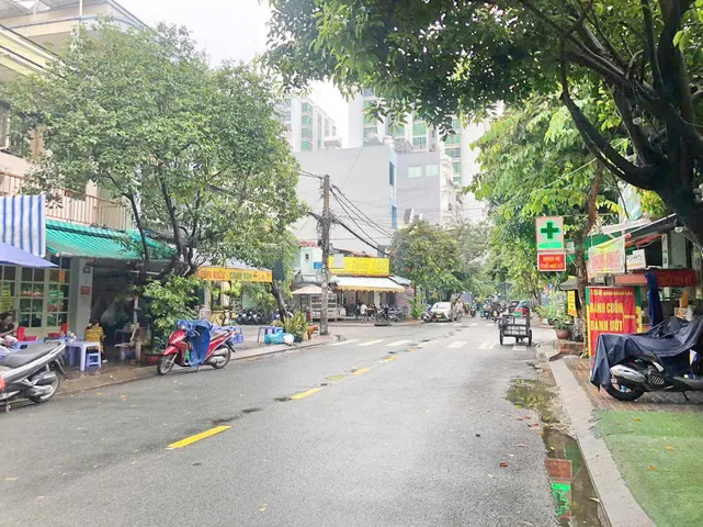 Bán nhà MT Đường số 45 p tân quy quận 7.  dt 8,5x18m nở hậu 8,8m 1 trệt 2 lầu . giá 29 tỷ. LH: 0942.18.38.68