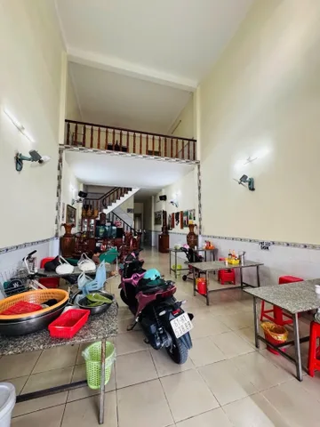 Mặt Tiền Đường LK 4 - 5 , Nhà 2 Tầng, DT: 150m² full thổ cư ngang 5m giá 10 tỷ tại Phường Bình Tân