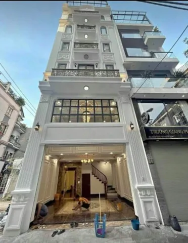 Bán nhà Giải Phóng, Hoàng Mai, 6 tầng thang máy, ô tô tránh, 69m2, 21.5 tỷ