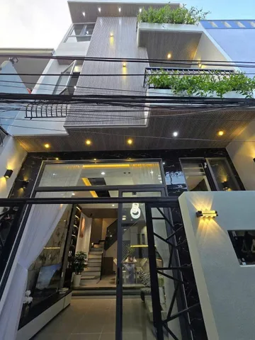Cần bán nhanh nhà gần MT Phan Chu Trinh, P. 24, Q. Bình Thạnh – 47m2 giá 2tỷ765r. Sổ chủ giữ.