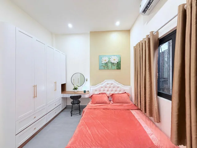 BÁN NHÀ 3 TẦNG 3 MÊ – FULL NỘI THẤT CAO CẤP – GẦN BIỂN  và CHỢ PHÚ LỘC, chỉ 8 tỷ 350 tl