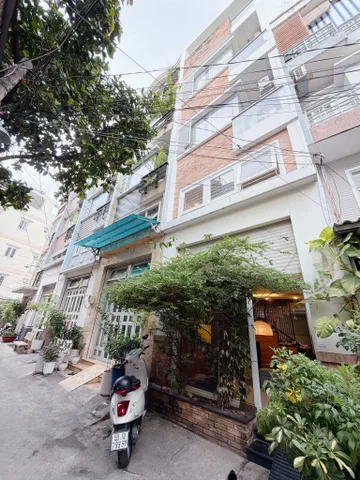 Bán nhà 53m2, 4x14m, 5 lầu ô tô ngủ nhà ngay trung tâm bình thạnh