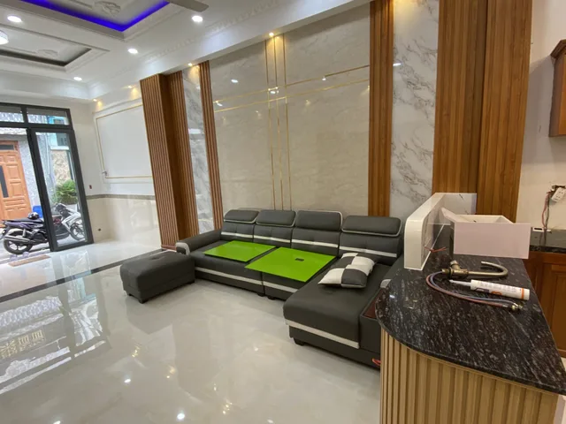Bán Nhà 1Lầu 1Trệt Đầy Đủ Công Năng Đường Ô tô Né Nhau Thông Bàn Cờ